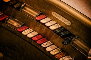 Bombarde - Mighty Wurlitzer