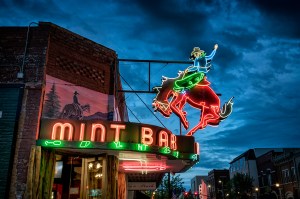 Mint Bar Neon - Sheridan WY