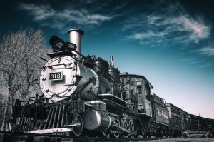 Engine 318 - Locomotive and Boxcars